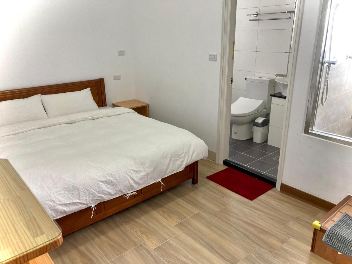 Golden Station Homestay Taitung Экстерьер фото