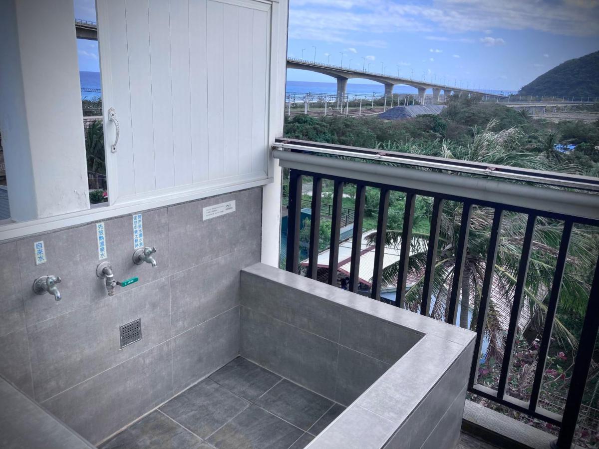 Golden Station Homestay Taitung Экстерьер фото