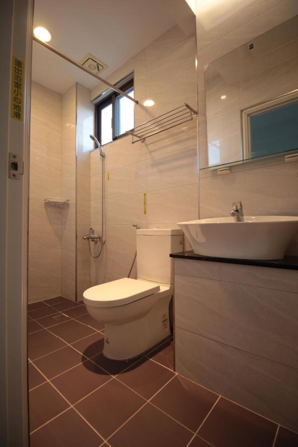 Golden Station Homestay Taitung Экстерьер фото